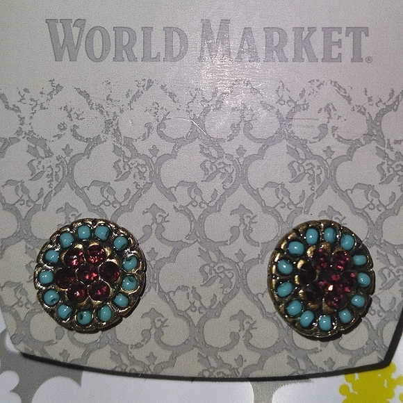 New World Market Earrings - Picture 2 of 4